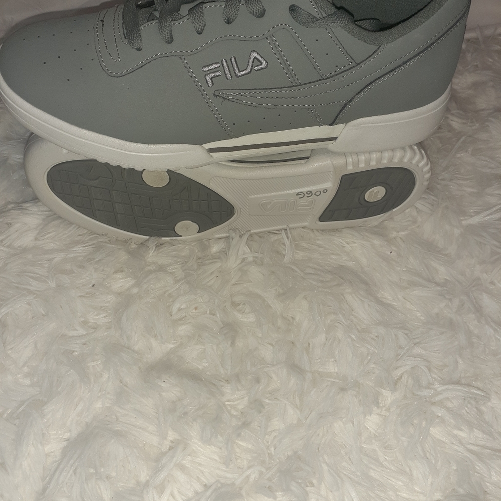 MENS Fila CLASSIC Low Top GRAY White Leather SZ 11 - Picture 8 of 8
